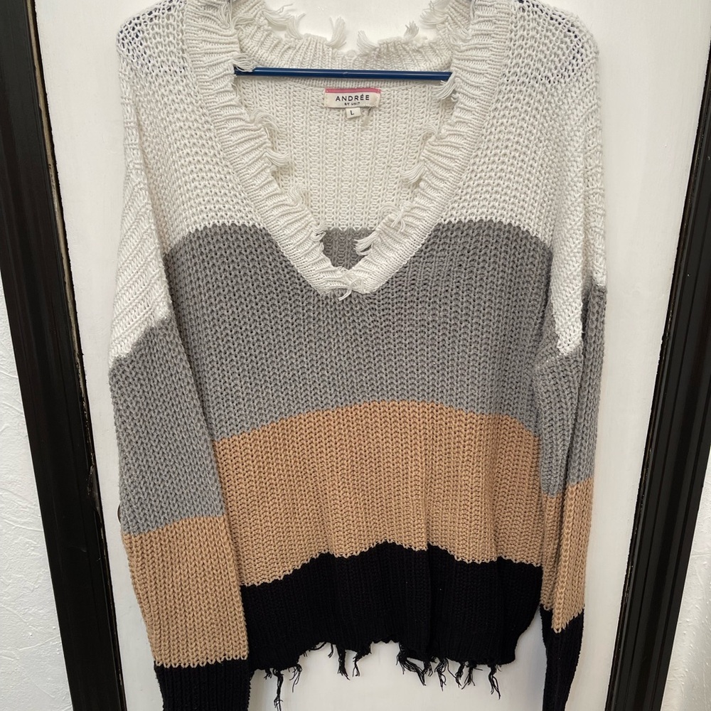 ANDREE BY UNIT Women's V-Neck Color Block Sweater - Cream, Gray, Tan, Black